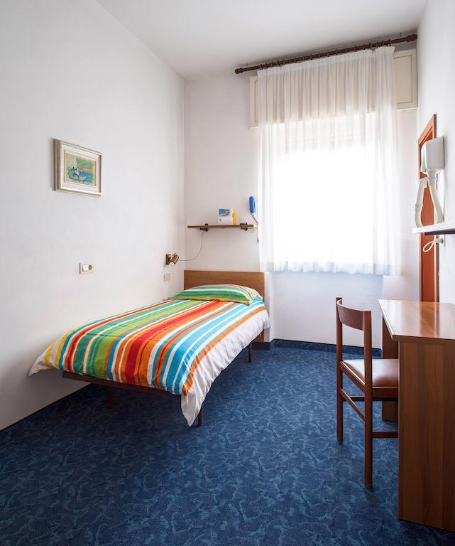 Albergo Villa Mimosa Torbole Sul Garda Room photo