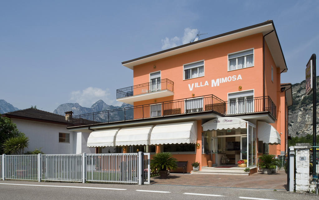 Albergo Villa Mimosa Torbole Sul Garda Exterior photo